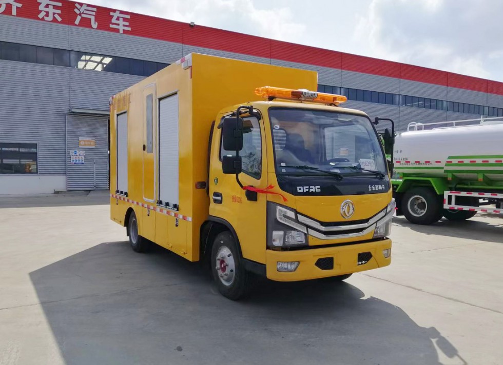 齊東方牌東風(fēng)多利卡型救險(xiǎn)車-2000方排水車 齊東方牌東風(fēng)多利卡型救險(xiǎn)車-2000方排水車